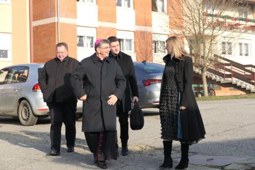 Posjet biskupa Ive Martinovića Domu za odrasle osobe Ljeskovica